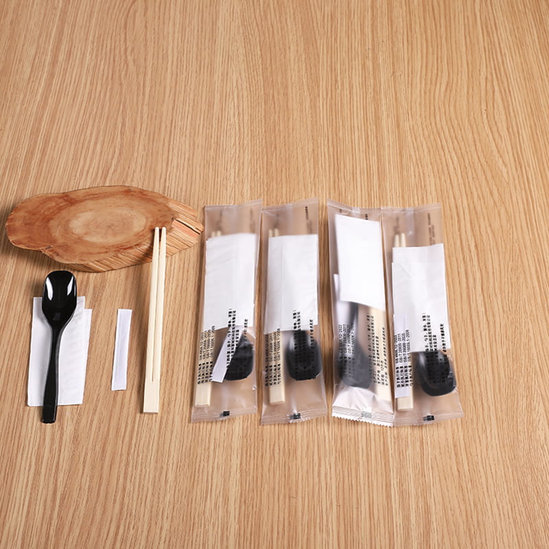 Saco de refeição descartável 4 unidades com colher de pauzinhos e guardanapo de papel conjunto de filme composto fosco